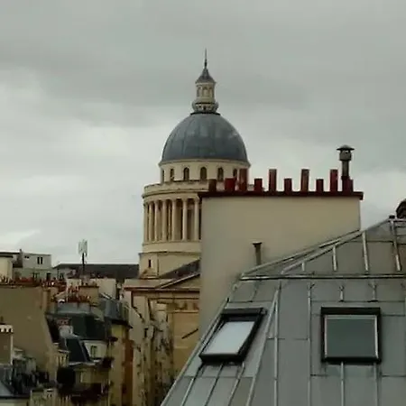 Historique Place Maubert Equipe Climatisation Ascenseur Appartamento Parigi
